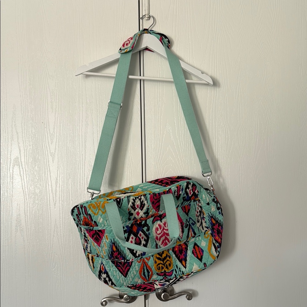 Vera Bradley Travel Duffel Bag NEW - Picture 2 of 5